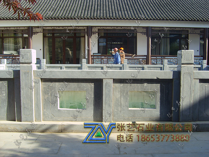 石栏杆 