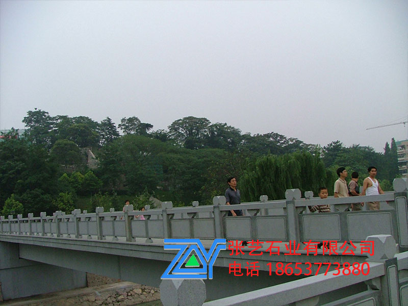 石栏杆 