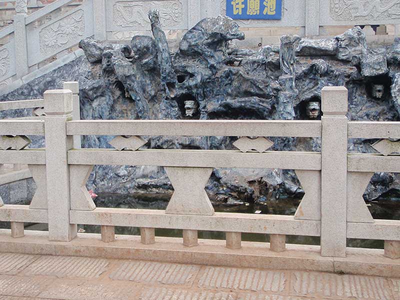 石栏杆 